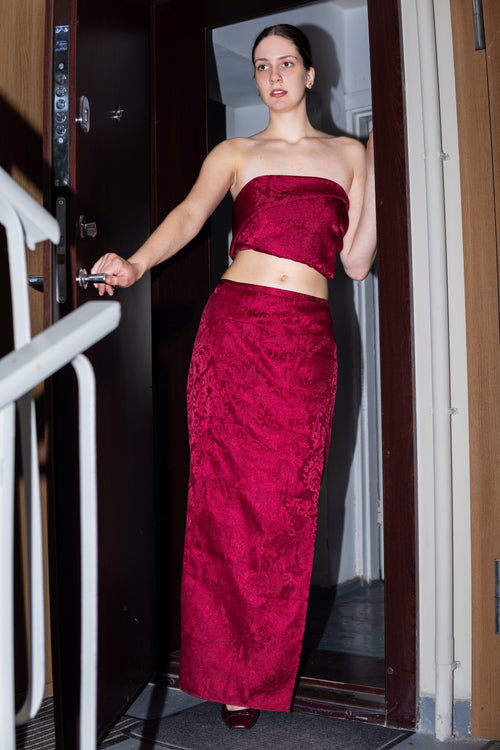 Maxi tie on skirt.